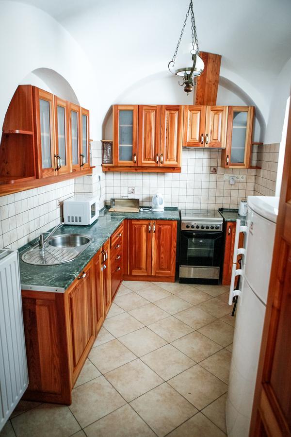 Erzsebet Pince Apartment Tokaj Exterior photo
